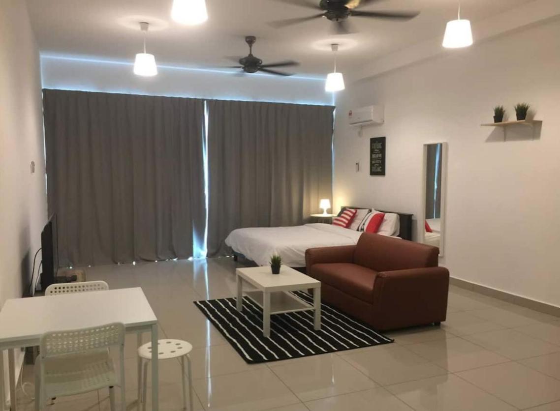 Palazio Serviced Apartments By Rr Jbcity Τζόχορ Μπάχρου Εξωτερικό φωτογραφία